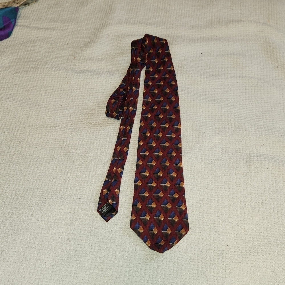 Vintage Oscar De La Renta Art Deco  Burgundy Navy Geometric  silk necktie